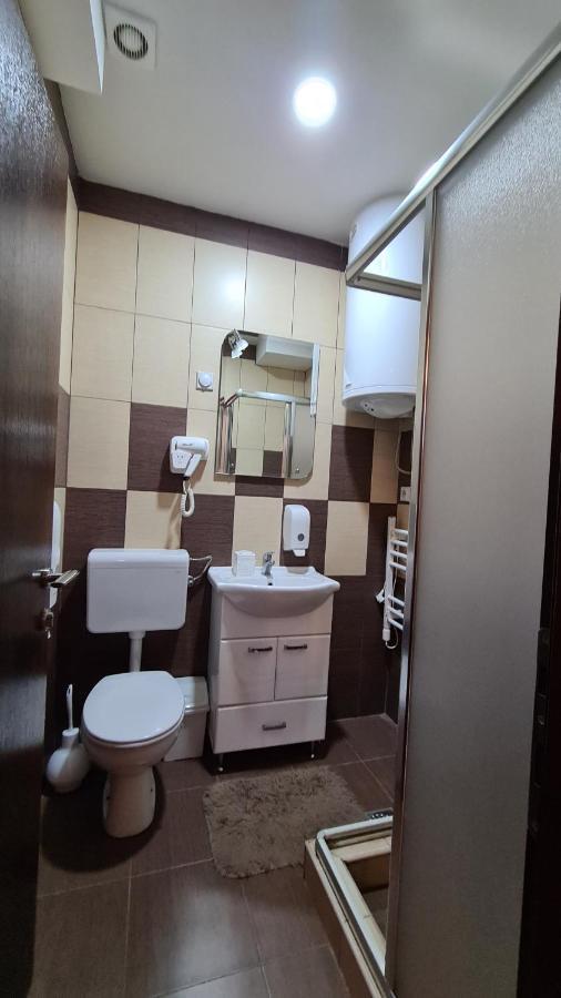 Apartmani Central 2.0 & Free Parking Vrnjačka Banja Eksteriør bilde